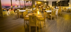 Golden Bay Galapagos Hotel - Restaurant