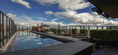 BOG Hotel - Rooftop pool & bar